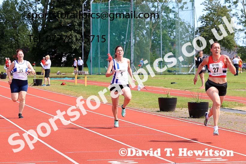 Womens 100 metres, 2024 NE Masters Track and Field Champs., Monkton Stadium, Jarrow.  Photo: David T. Hewitson/Sports for All Pics